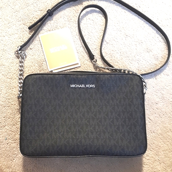 Michael Kors Signature Crossbody - Picture 4 of 6